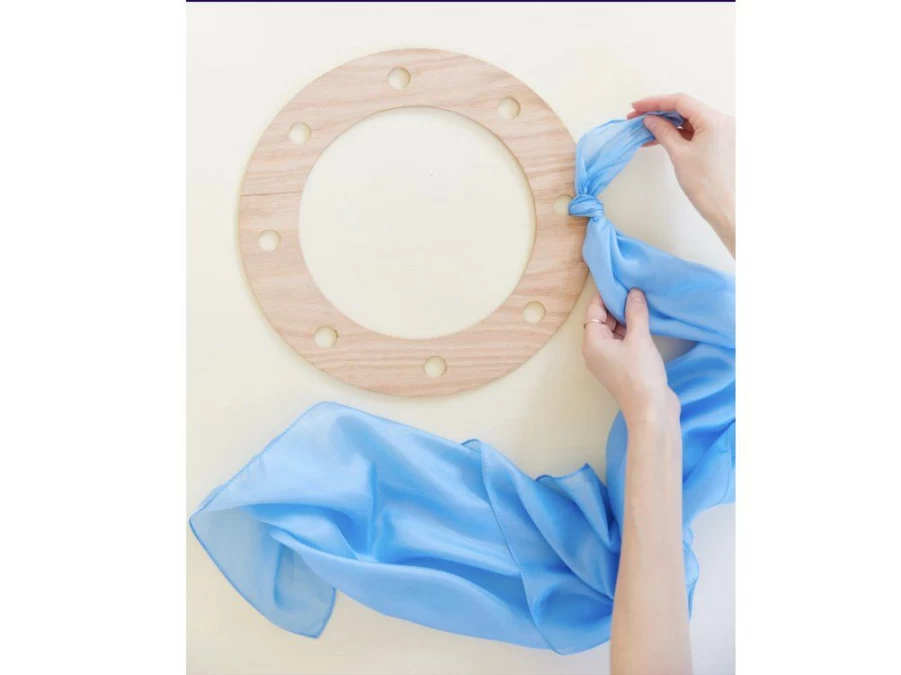 Utukutu May Holder For Silk Scarves | Toys