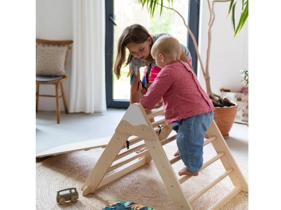 Utukutu Climbou Triangle | Montessori Aids