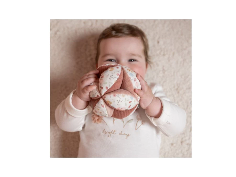 Utukutu Grip Textile Ball Flowers And Butterflies | Toys